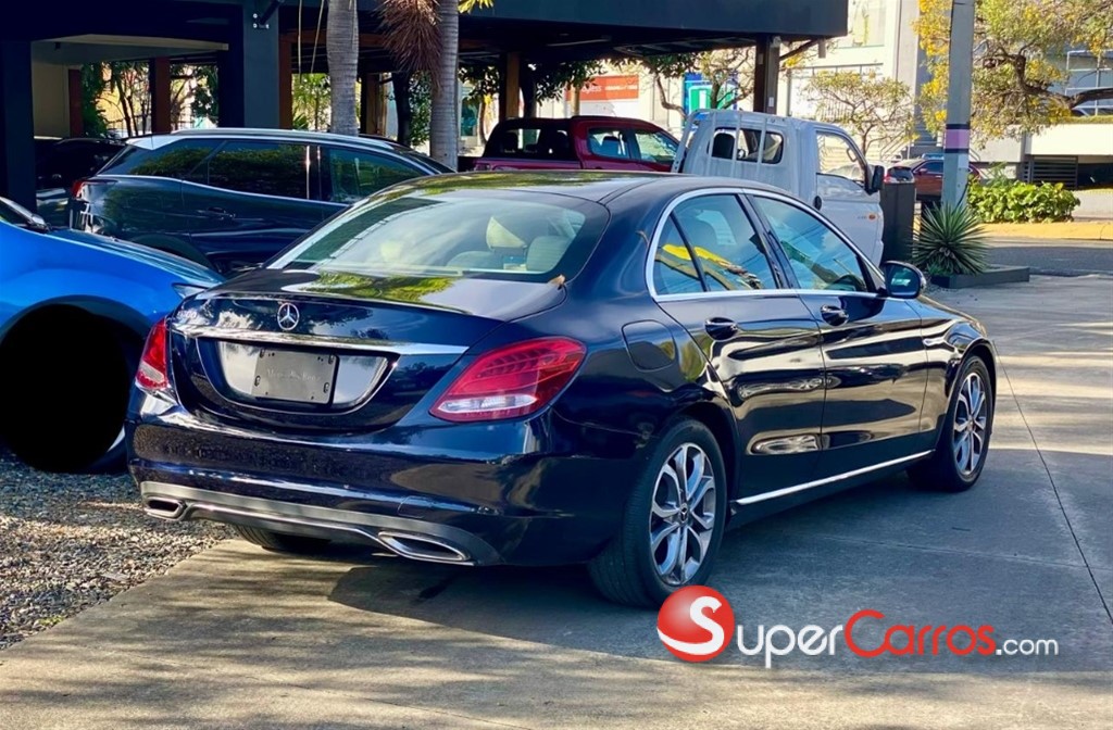 2017 Mercedes-Benz Clase C 300 — foto 12 / 12