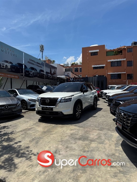 2023 Nissan Pathfinder Advance