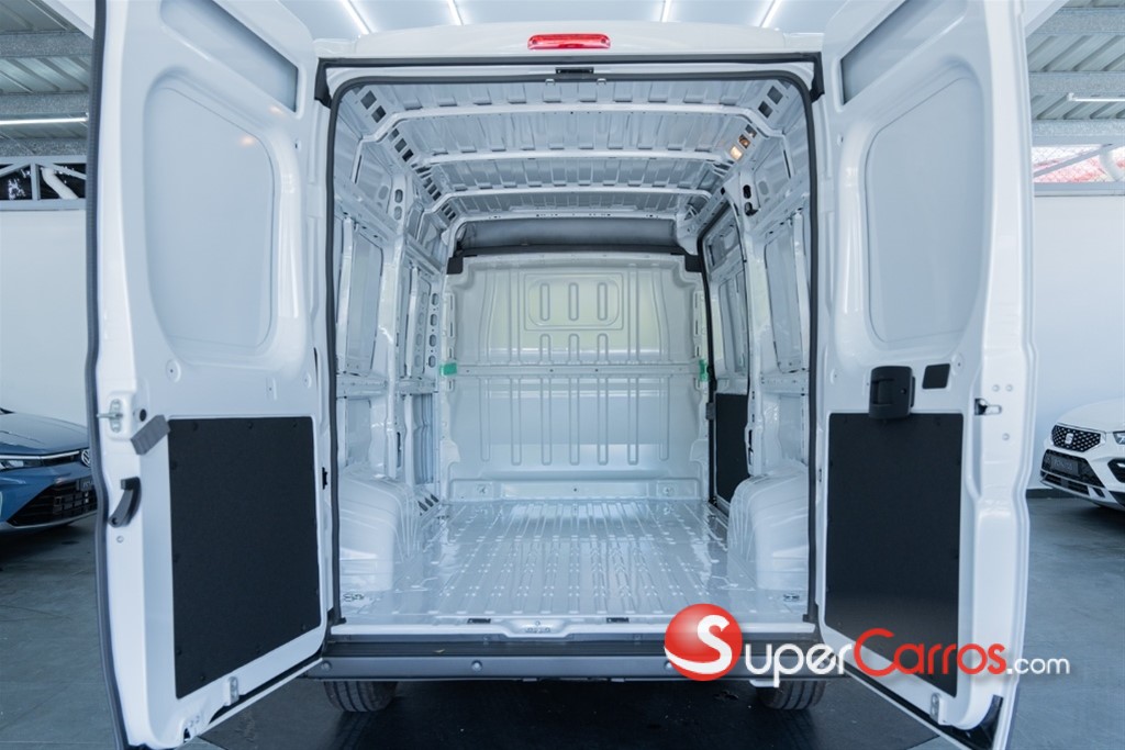 2025 Peugeot Boxer — foto 11 / 12