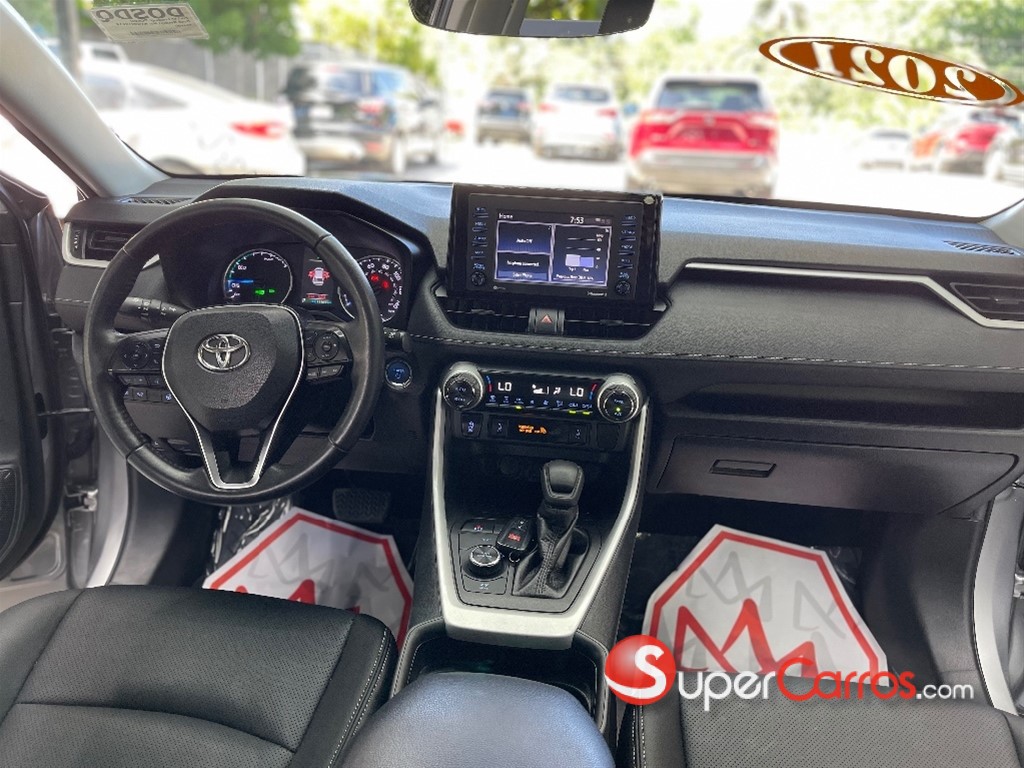 2021 Toyota RAV4 XLE Hybrid — foto 7 / 12