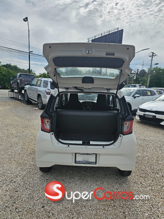 2021 Daihatsu Mira — foto 4 / 9