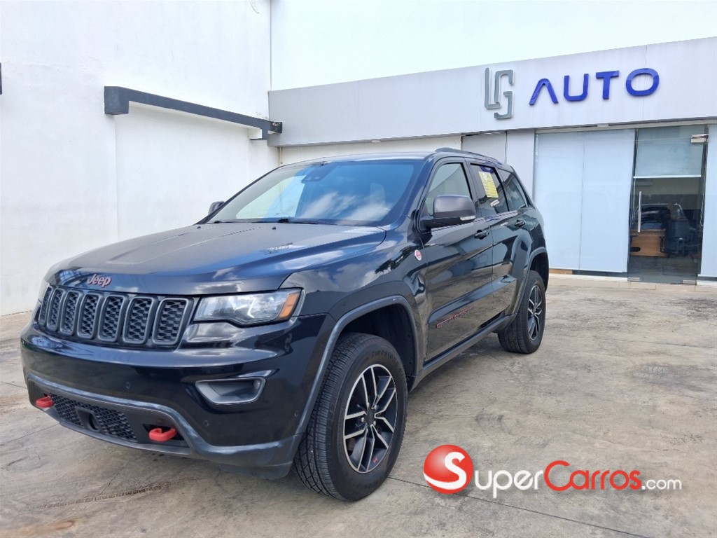 2020 Jeep Grand Cherokee Trailhawk — foto 3 / 12