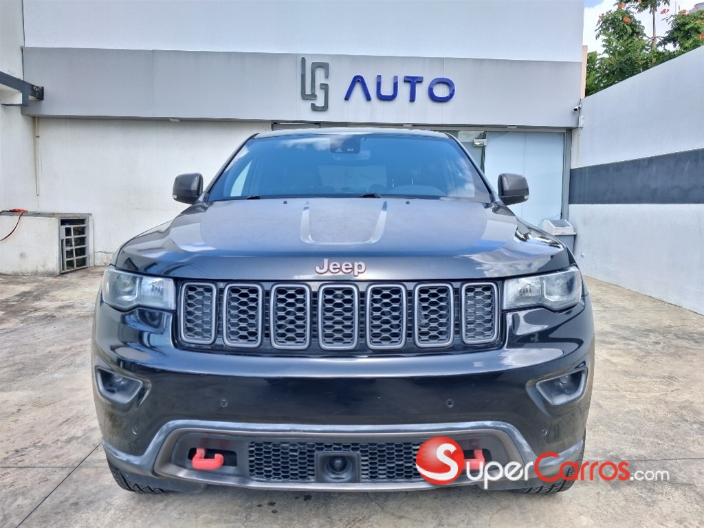 2020 Jeep Grand Cherokee Trailhawk — foto 4 / 12