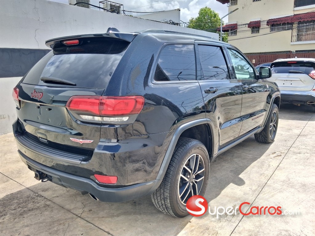 2020 Jeep Grand Cherokee Trailhawk — foto 10 / 12