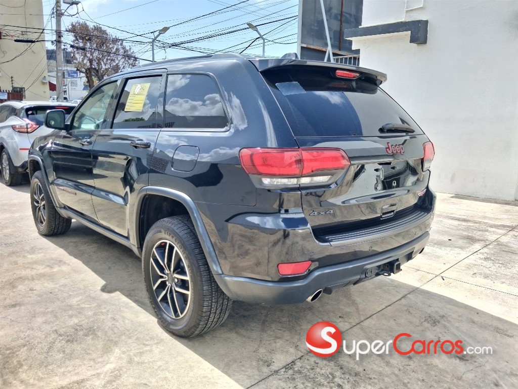 2020 Jeep Grand Cherokee Trailhawk — foto 12 / 12