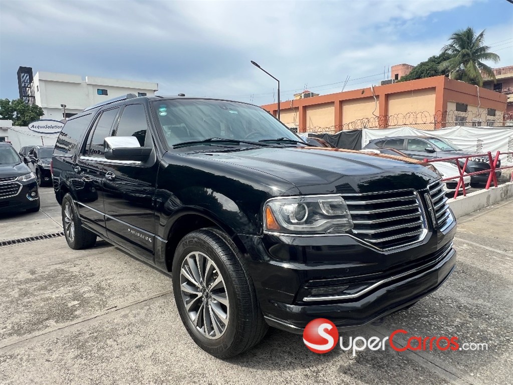 2017 Lincoln Navigator LONG — foto 3 / 12