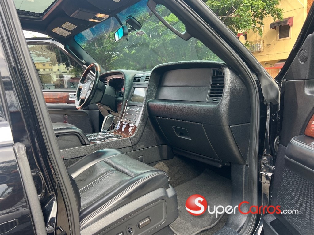 2017 Lincoln Navigator LONG — foto 12 / 12