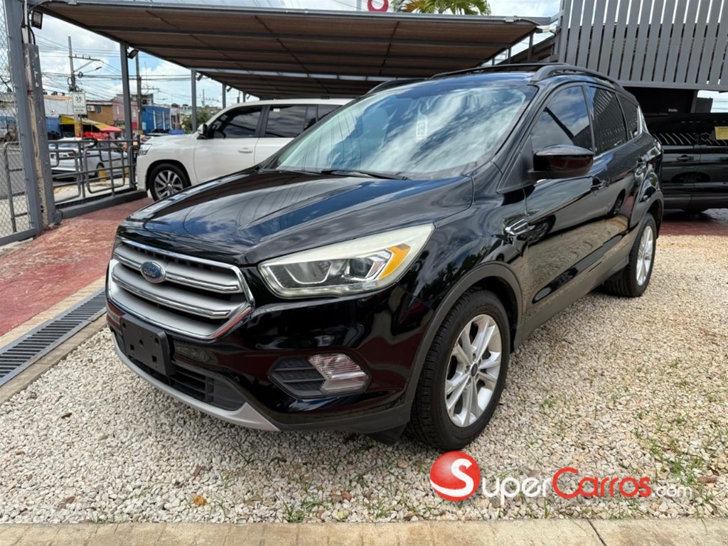 2017 Ford Escape SE Ecoboost — foto 2 / 10