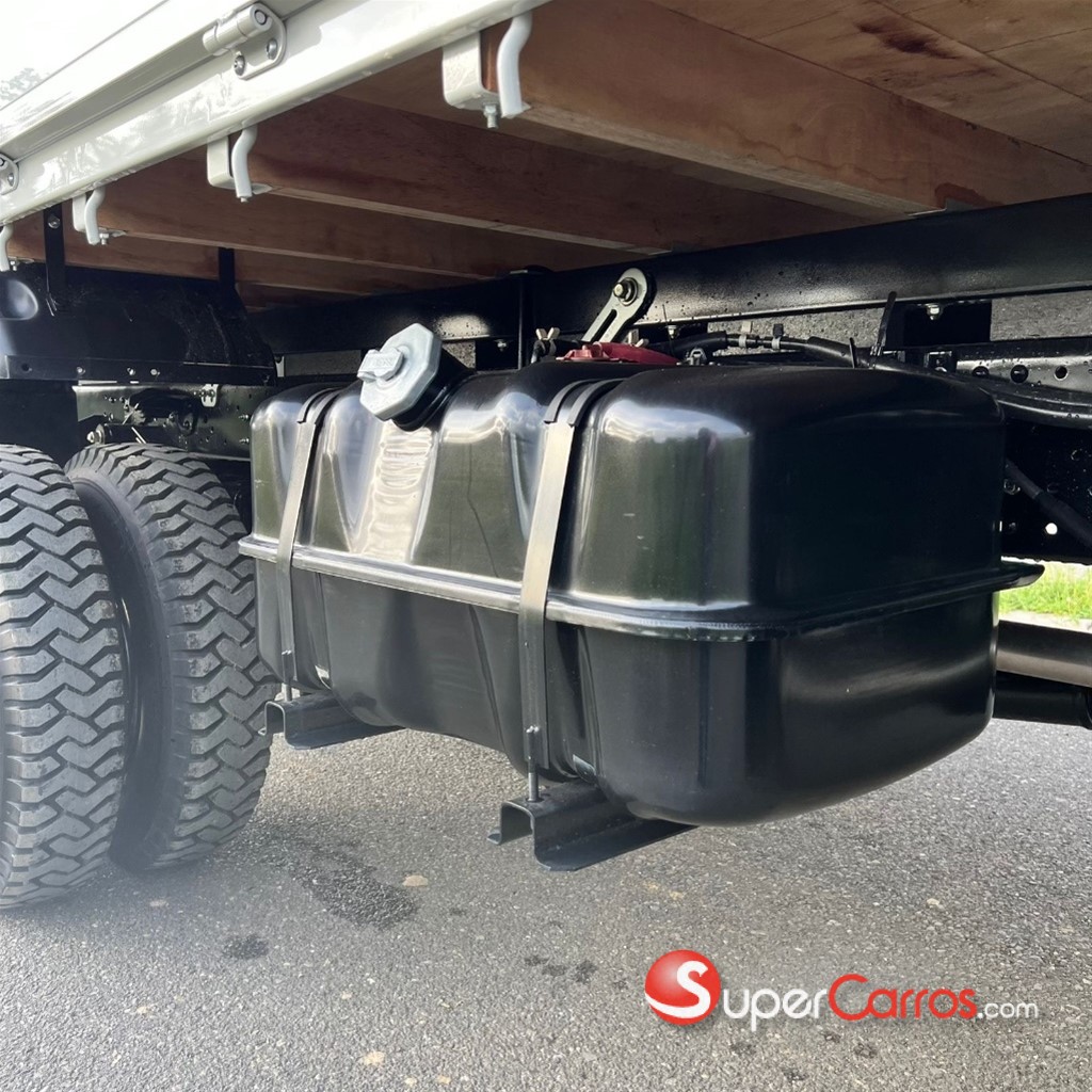 2025 Isuzu NPS 14 Pies — foto 9 / 12