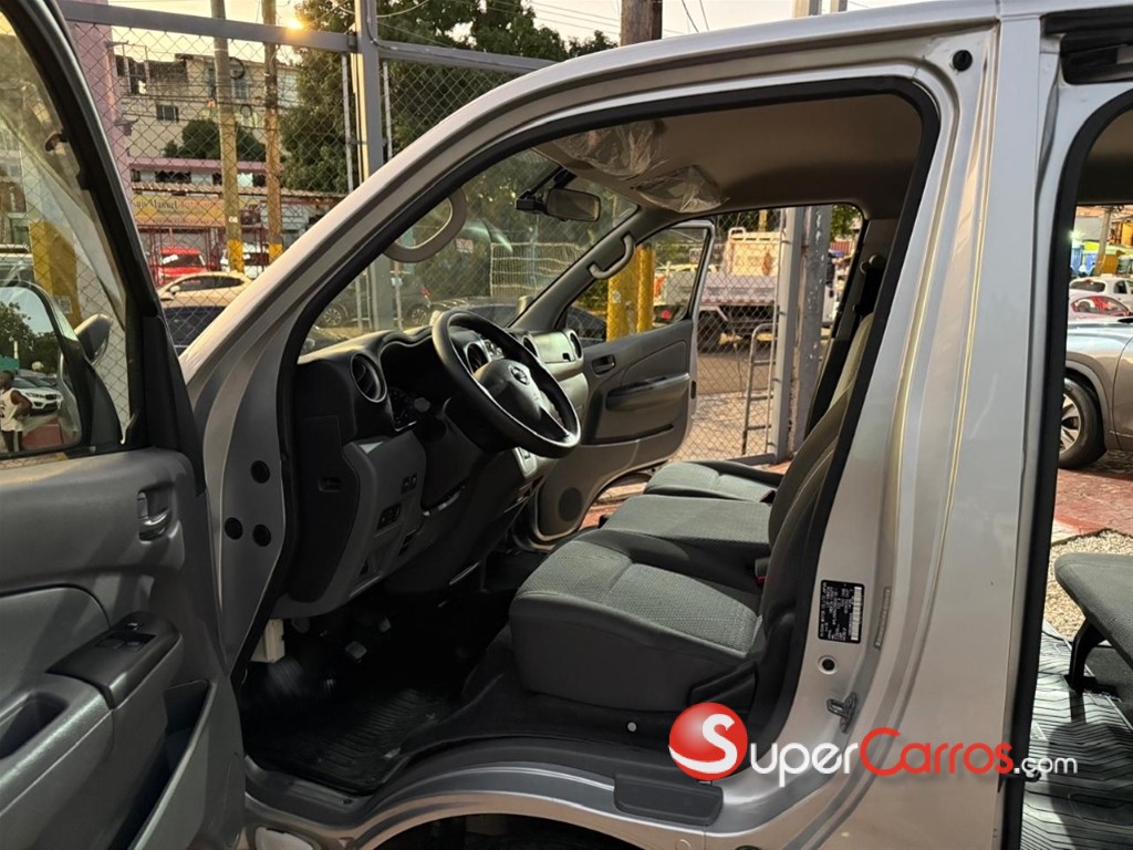 2020 Nissan NV 350 — foto 5 / 9