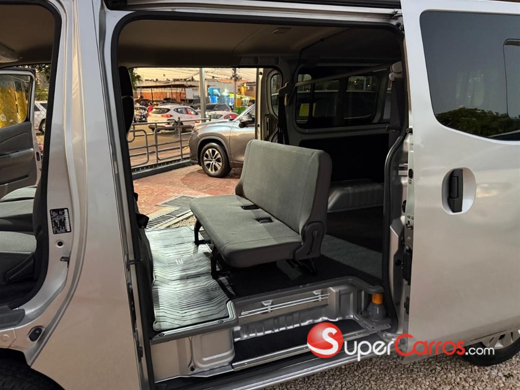 2020 Nissan NV 350 — foto 6 / 9