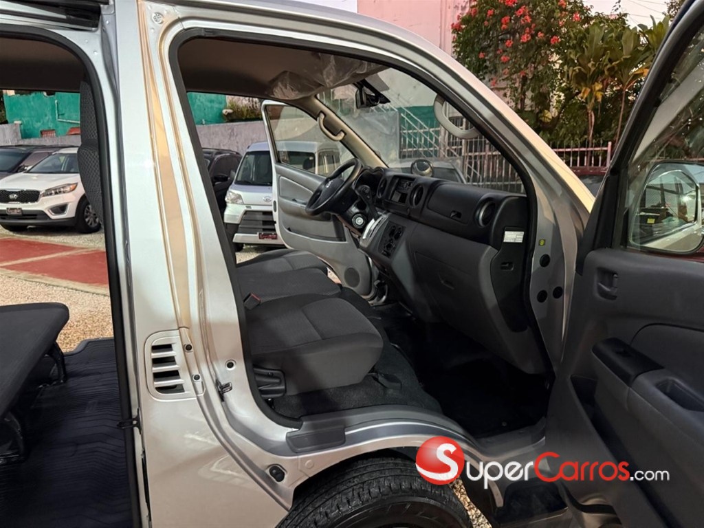 2020 Nissan NV 350 — foto 7 / 9
