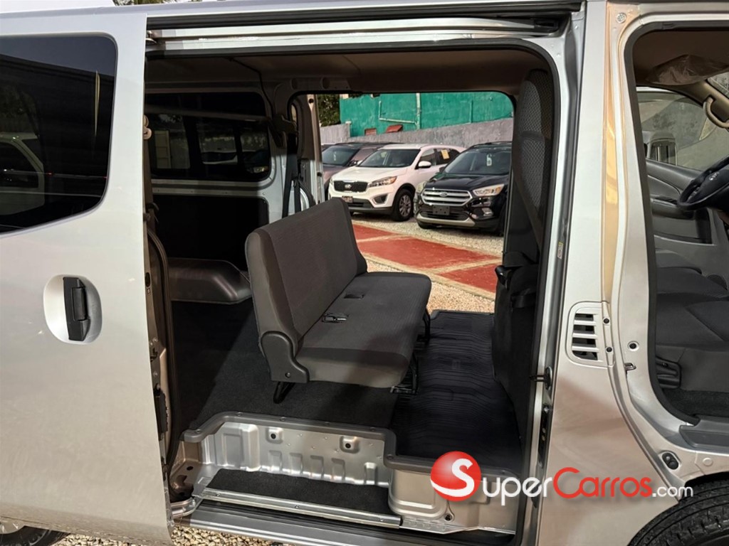 2020 Nissan NV 350 — foto 8 / 9