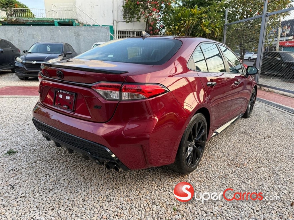 2022 Toyota Corolla SE — foto 4 / 11