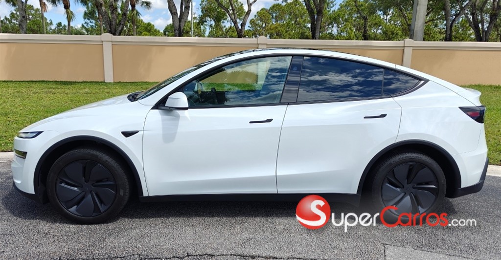 2026 Tesla Model Y Long Range — foto 6 / 10