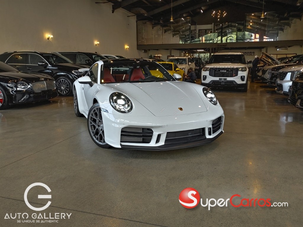 2025 Porsche 911 Carrera