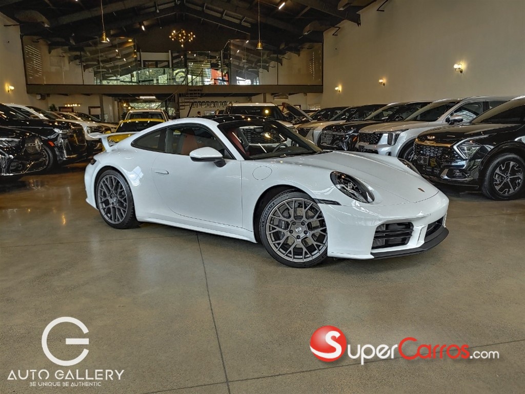 2025 Porsche 911 Carrera — foto 2 / 11