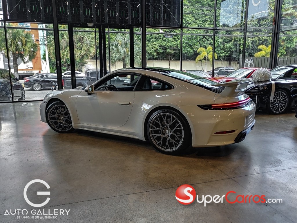 2025 Porsche 911 Carrera — foto 3 / 11
