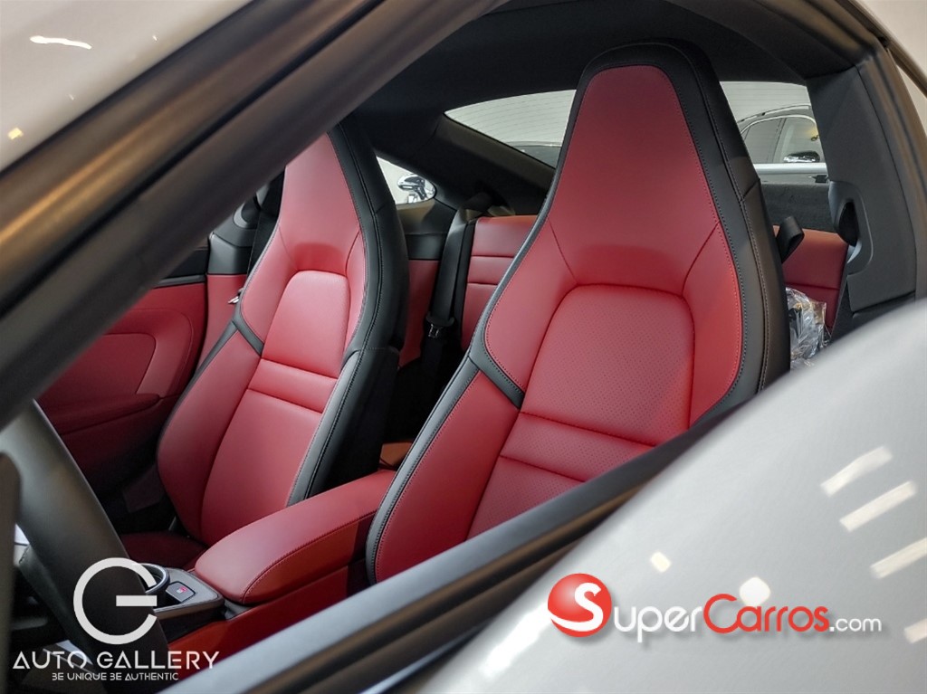 2025 Porsche 911 Carrera — foto 11 / 11