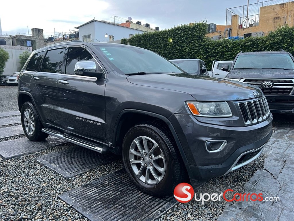 2015 Jeep Cherokee Laredo — foto 7 / 8