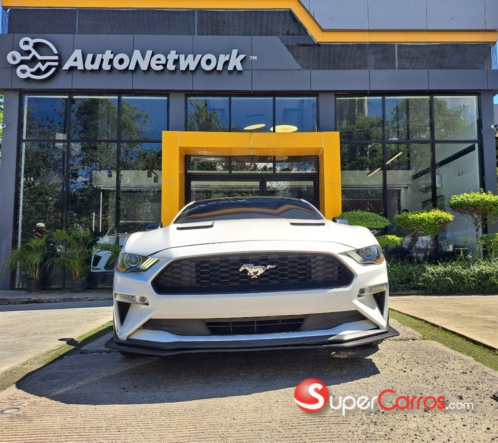 2018 Ford Mustang Ecoboost — foto 3 / 10
