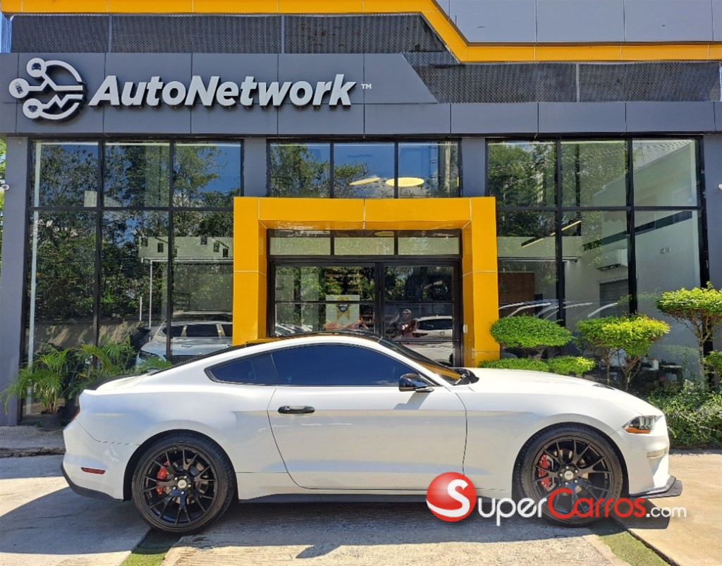 2018 Ford Mustang Ecoboost — foto 5 / 10