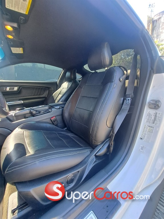 2018 Ford Mustang Ecoboost — foto 7 / 10