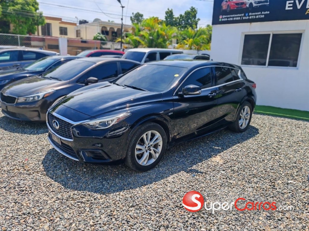 2018 Infiniti QX-30 — foto 2 / 8