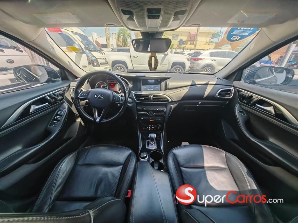 2018 Infiniti QX-30 — foto 5 / 8