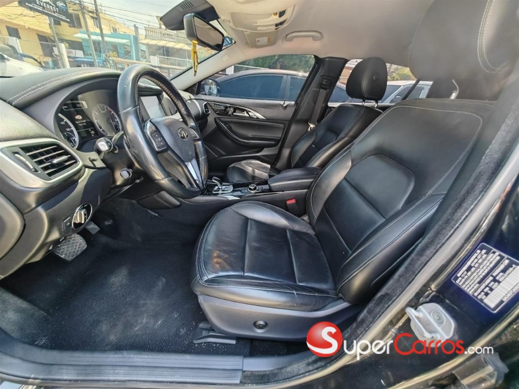 2018 Infiniti QX-30 — foto 8 / 8