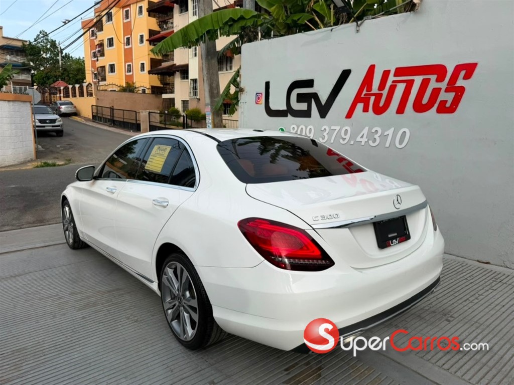2019 Mercedes-Benz Clase C 300 — foto 4 / 12