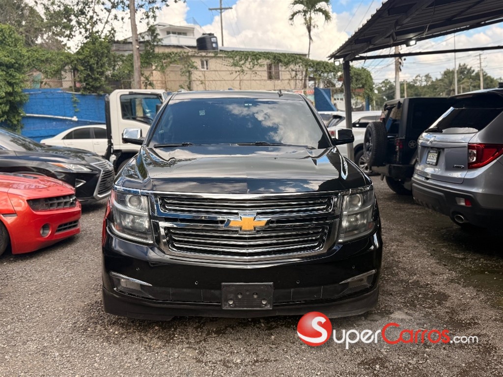 2017 Chevrolet Suburban Premier — foto 2 / 10