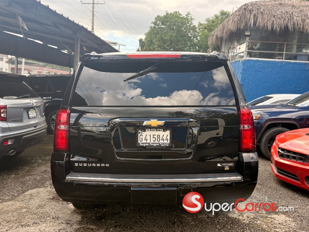2017 Chevrolet Suburban Premier — foto 5 / 10