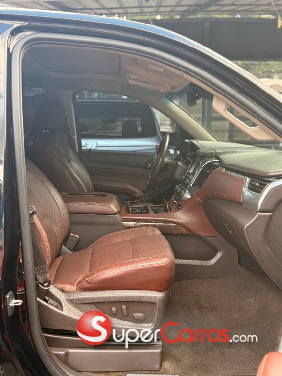 2017 Chevrolet Suburban Premier — foto 7 / 10