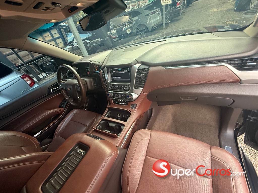 2017 Chevrolet Suburban Premier — foto 10 / 10