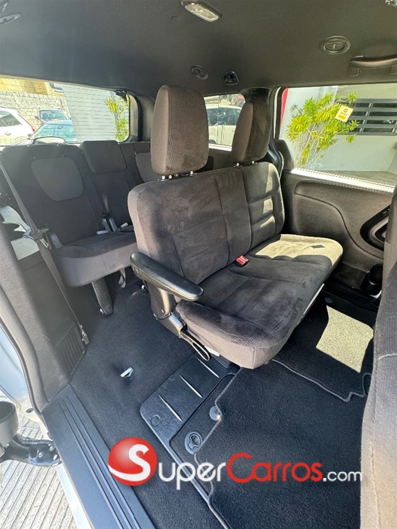 2019 Dodge Caravan — foto 8 / 10