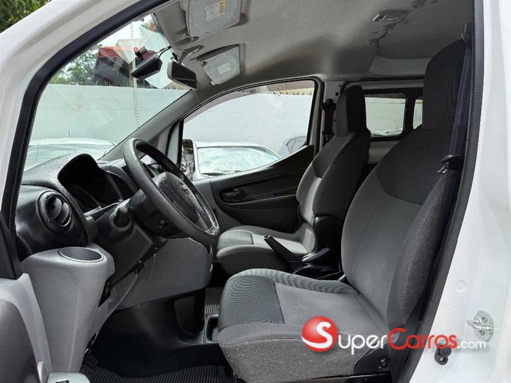 2021 Nissan NV 200 — foto 6 / 9