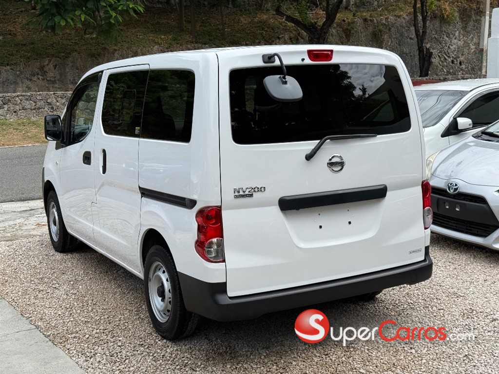 2021 Nissan NV 200 — foto 8 / 9