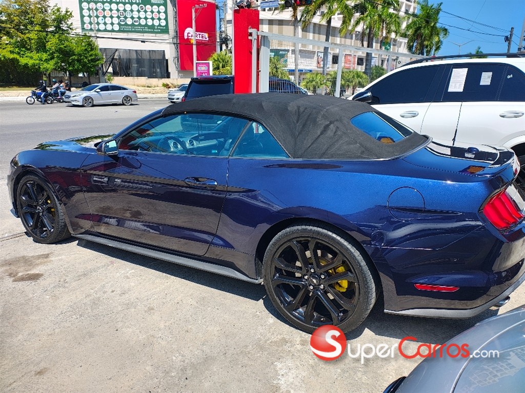 2018 Ford Mustang Convertible — foto 6 / 8