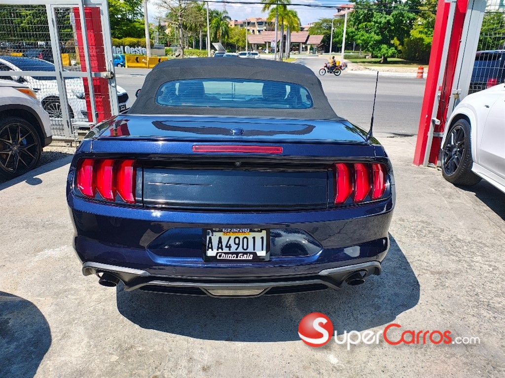 2018 Ford Mustang Convertible — foto 8 / 8