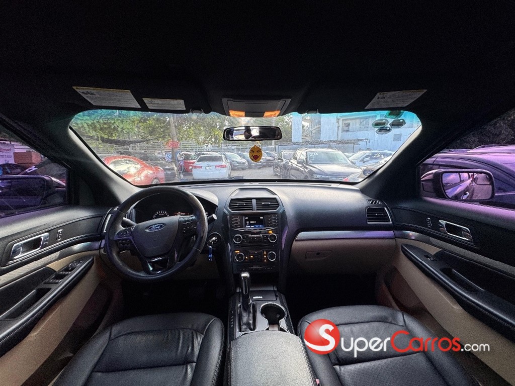 2017 Ford Explorer — foto 9 / 10