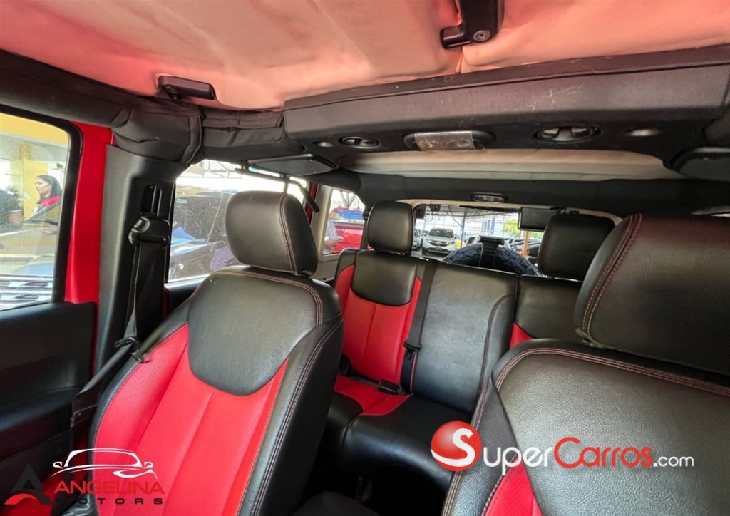 2016 Jeep Wrangler Unlimited — foto 6 / 9