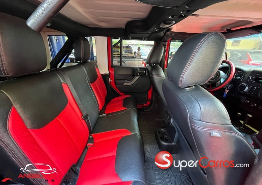 2016 Jeep Wrangler Unlimited — foto 7 / 9