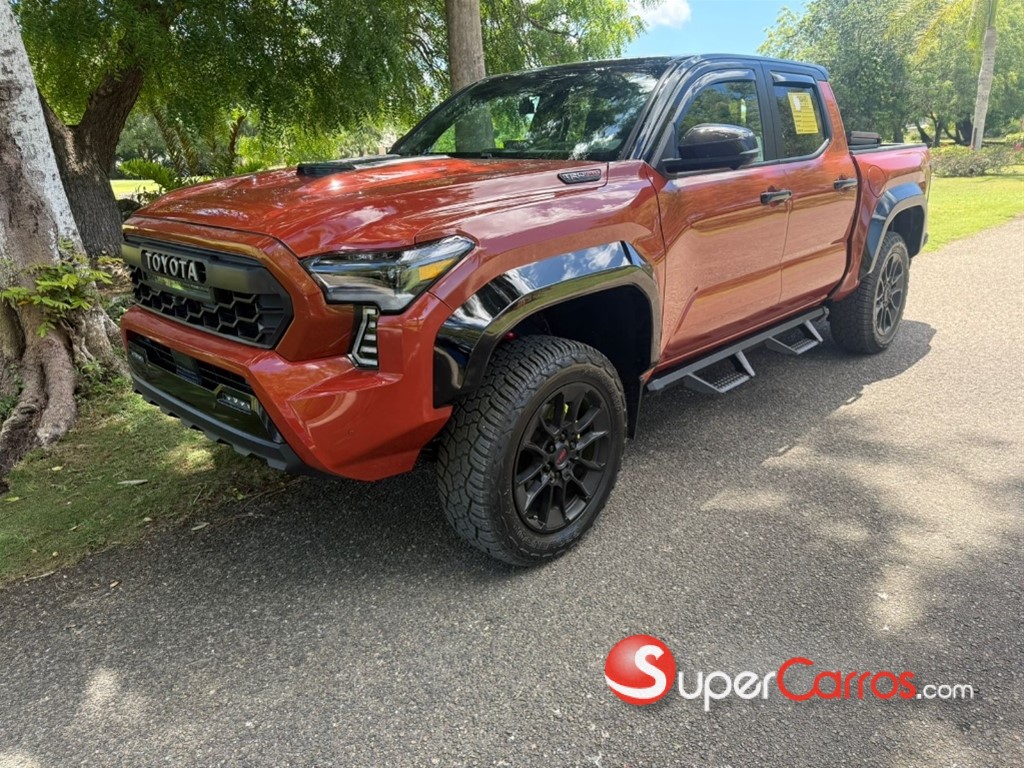 2024 Toyota Tacoma TRD PRO — foto 2 / 12