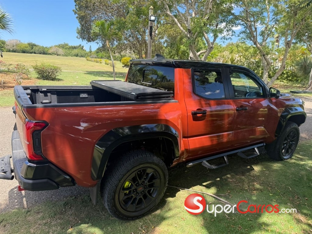 2024 Toyota Tacoma TRD PRO — foto 5 / 12