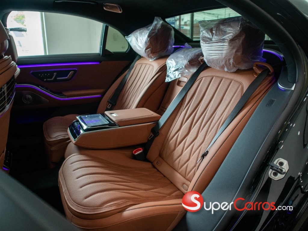 2025 Mercedes-Benz Clase S 63 AMG — foto 3 / 11