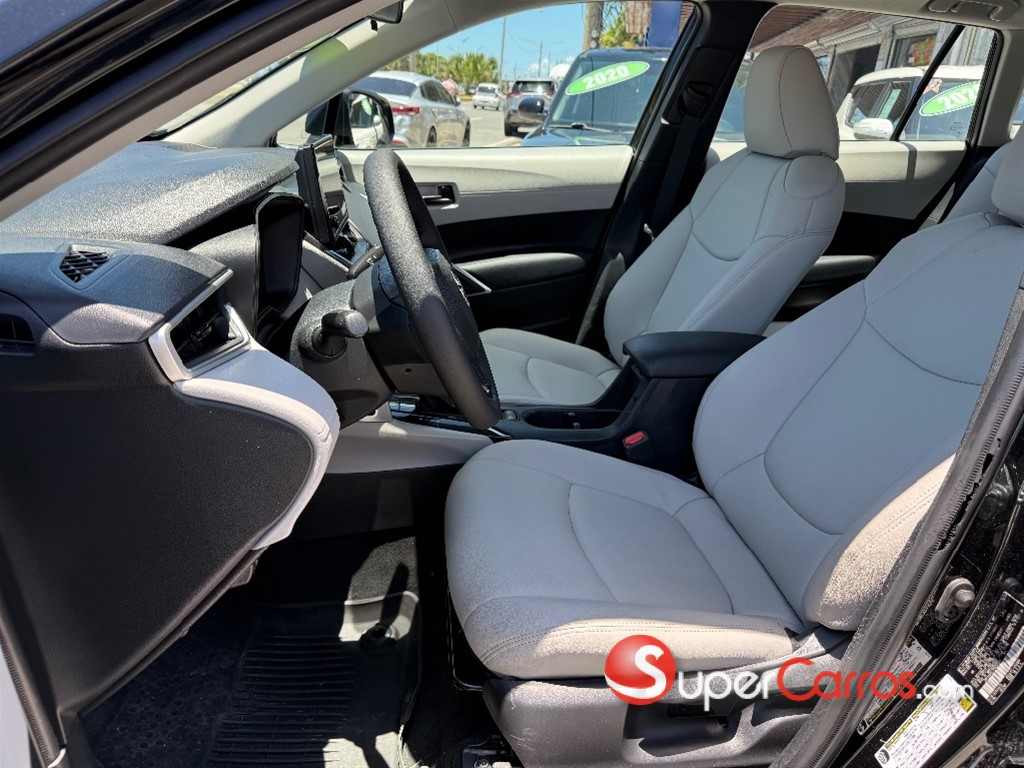2023 Toyota Corolla Cross — foto 6 / 12