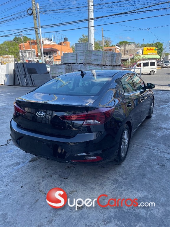2019 Hyundai Elantra — foto 4 / 9