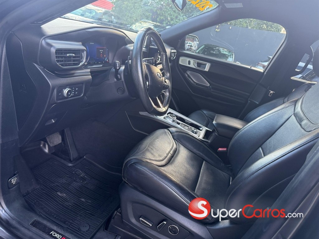 2020 Ford Explorer ST — foto 7 / 12