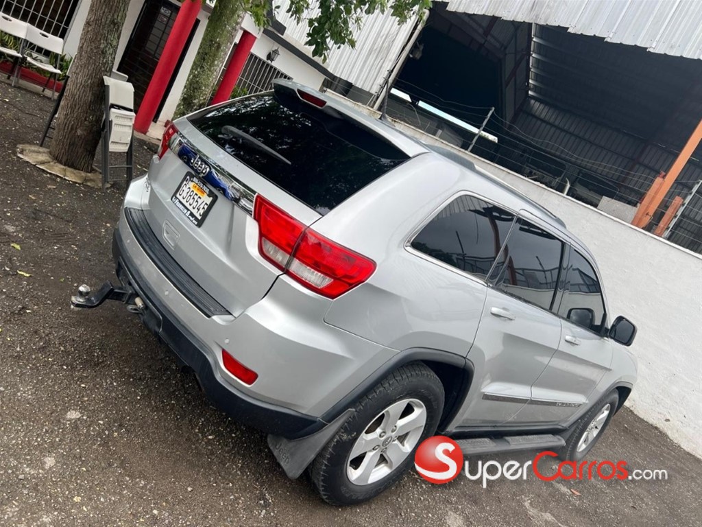 2012 Jeep Grand Cherokee — foto 2 / 7
